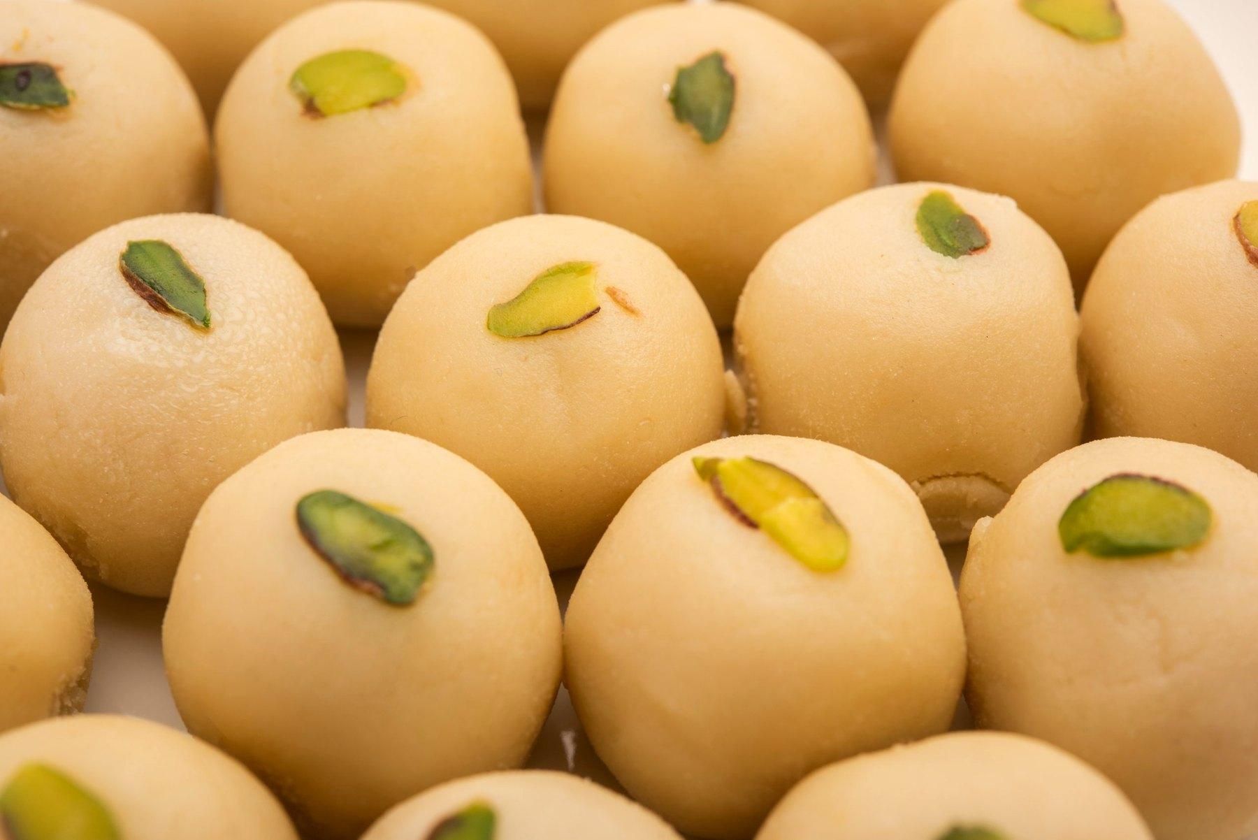 मलई गोळी पेढा